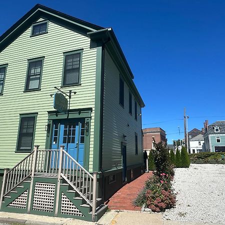 Prime Location! Renovated House! 6 Bed4 Bath Villa Newport Exterior photo