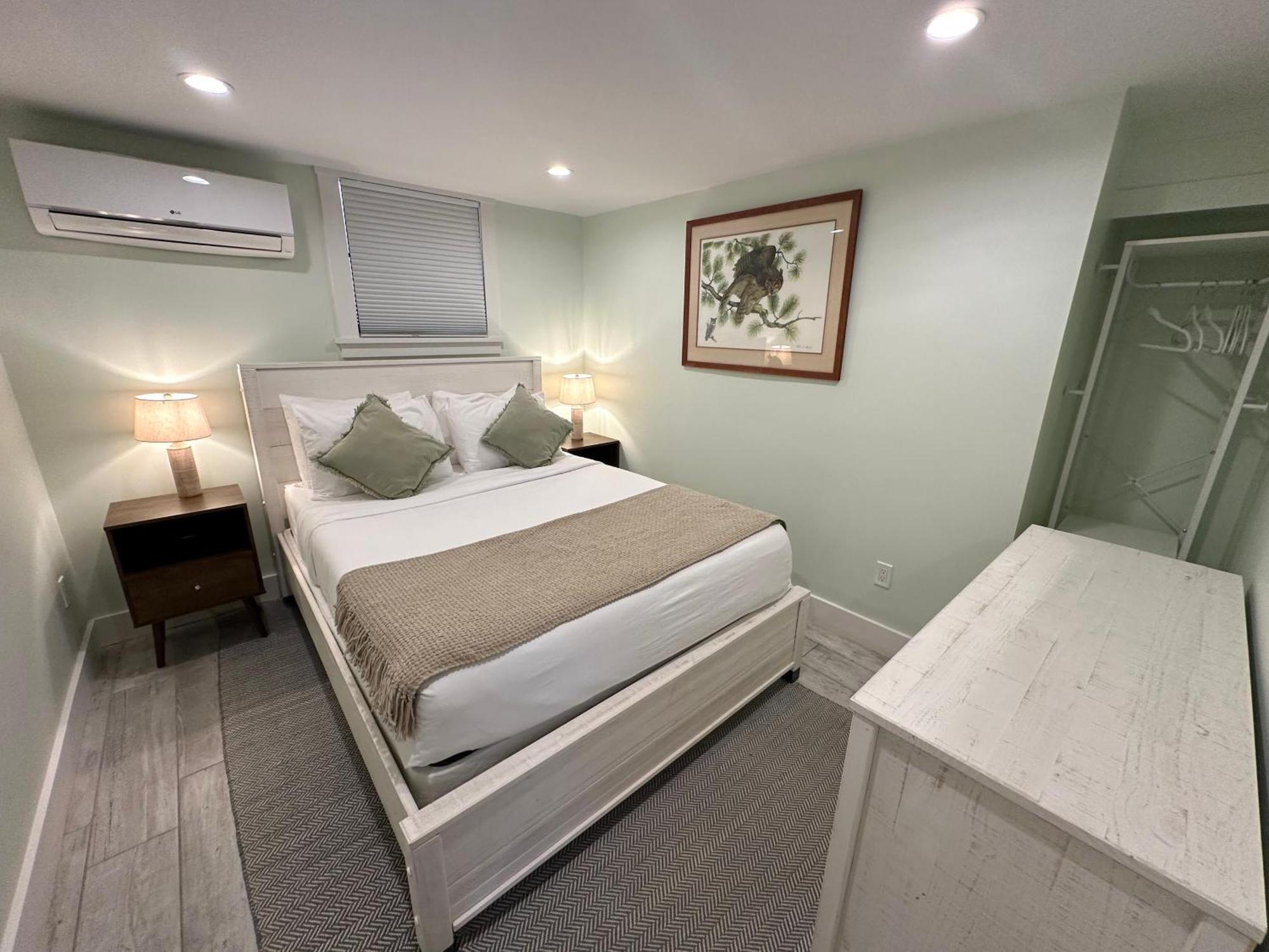 Prime Location! Renovated House! 6 Bed4 Bath Villa Newport Exterior photo